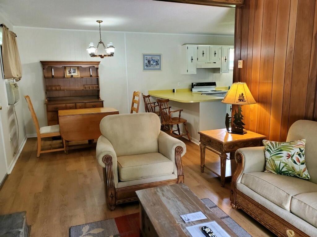 Meadowlark Motel With Restaurant & Bar 马吉谷 外观 照片