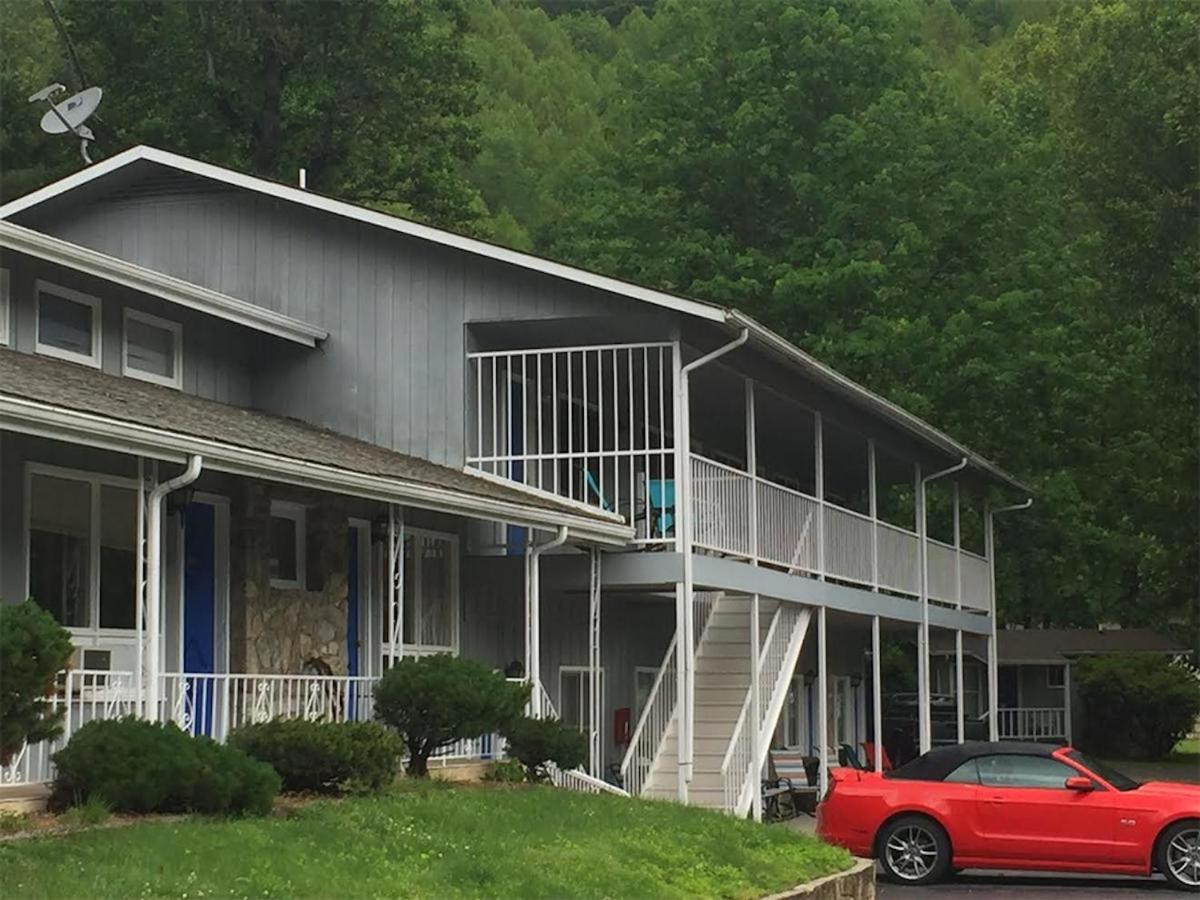 Meadowlark Motel With Restaurant & Bar 马吉谷 外观 照片